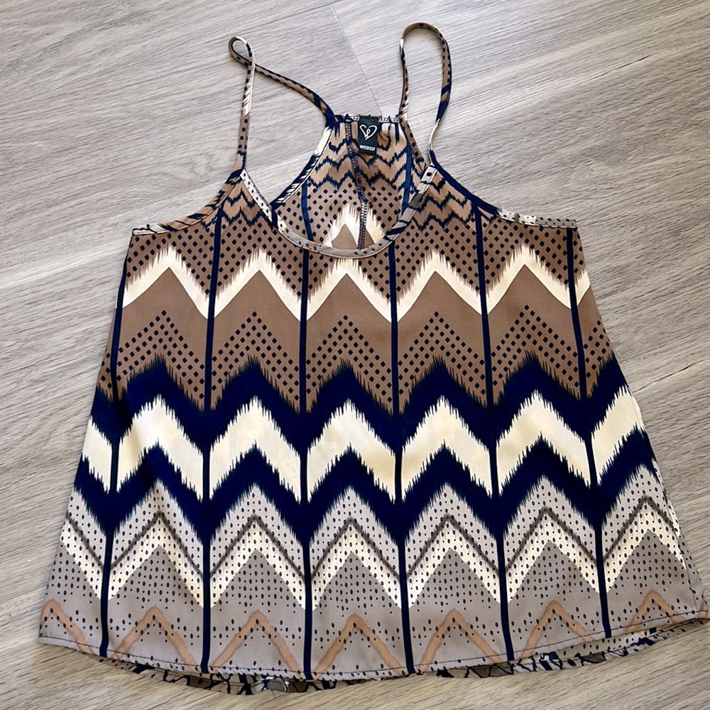 Windsor brown & blue chevron blouse. Size: S. Gently Used.